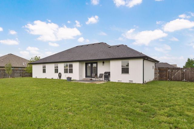 916 W Charlotte Court, Republic, MO 65738