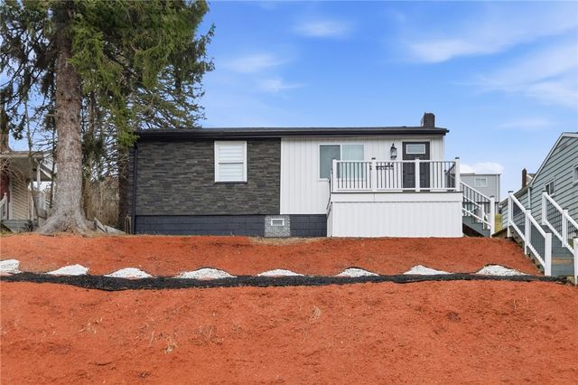 512 Westinghouse Ave, N Versailles, PA 15137