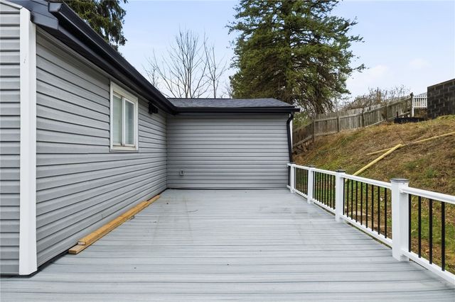 512 Westinghouse Ave, N Versailles, PA 15137