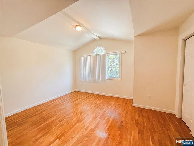 209 5th B, Palisades Park, NJ 07650