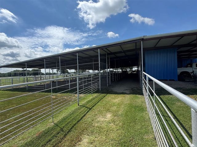 125B Rolling Bend Road, Alvord, TX 76225