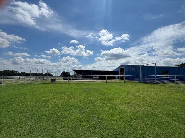 125B Rolling Bend Road, Alvord, TX 76225