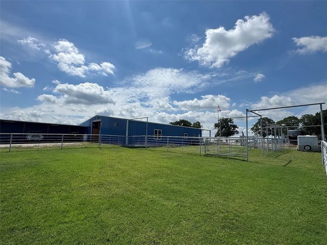 125B Rolling Bend Road, Alvord, TX 76225