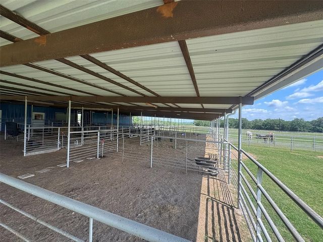 125B Rolling Bend Road, Alvord, TX 76225