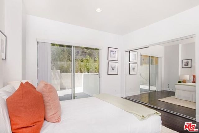 1945 Overland Avenue 202, Los Angeles, CA 90025