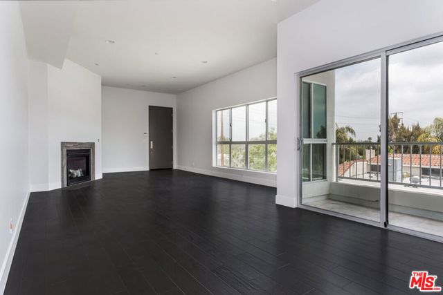 1945 Overland Avenue 202, Los Angeles, CA 90025