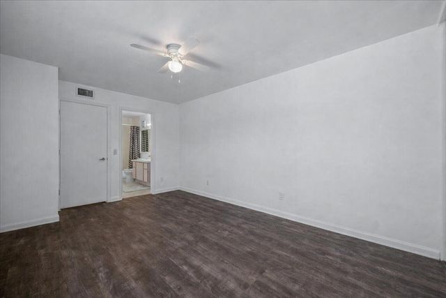 1945 Stratford Way, West Palm Beach, FL 33409