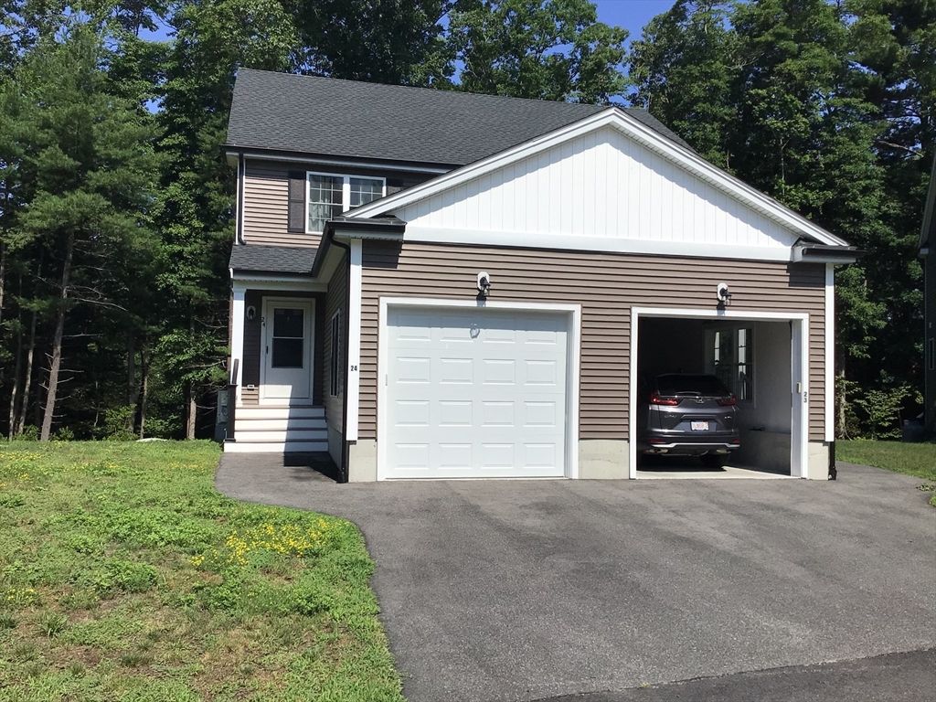 24 Christies Way 24, Holbrook, MA 02343