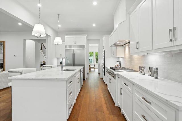 4951 Glenmeadow Drive, Houston, TX 77096