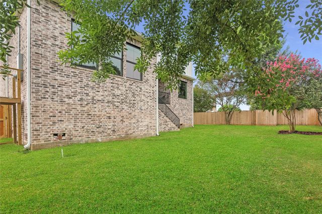 4951 Glenmeadow Drive, Houston, TX 77096