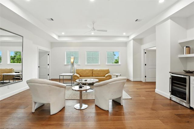 4951 Glenmeadow Drive, Houston, TX 77096