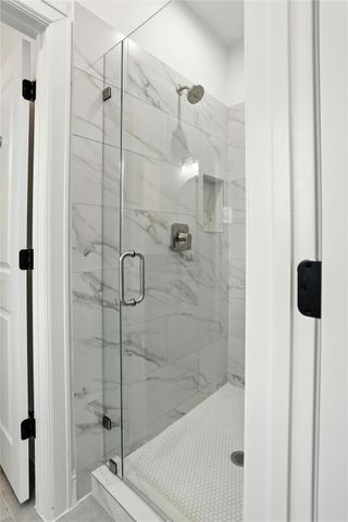 4951 Glenmeadow Drive, Houston, TX 77096