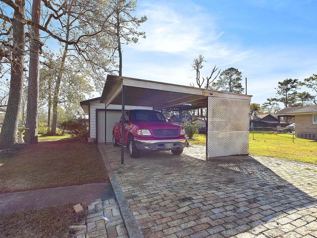 2814 Balmorhea Avenue, Houston, TX 77039
