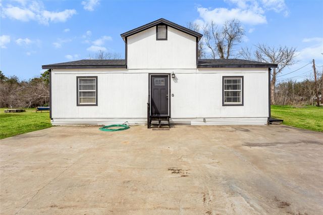 7720 Avenue E, Santa Fe, TX 77510