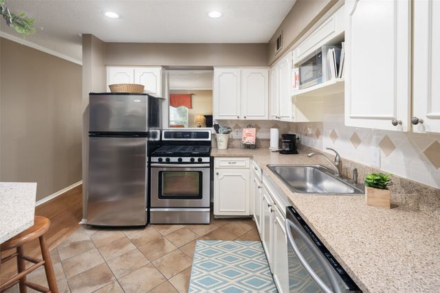 5915 Copperwood Lane 1141, Dallas, TX 75248