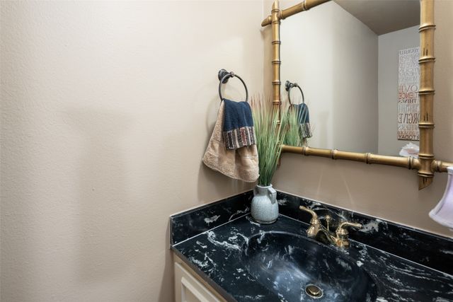 5915 Copperwood Lane 1141, Dallas, TX 75248