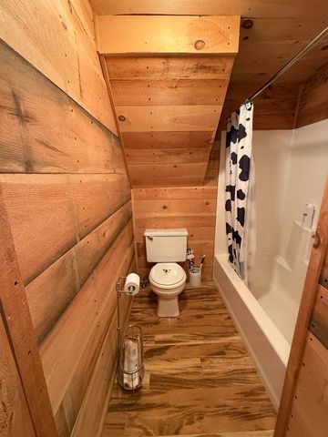 239 Small Road, Brookfield, VT 05036