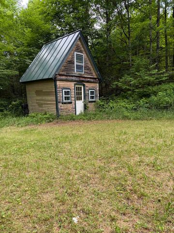 239 Small Road, Brookfield, VT 05036