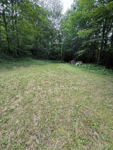 239 Small Road, Brookfield, VT 05036