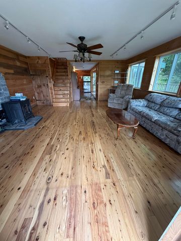 239 Small Road, Brookfield, VT 05036
