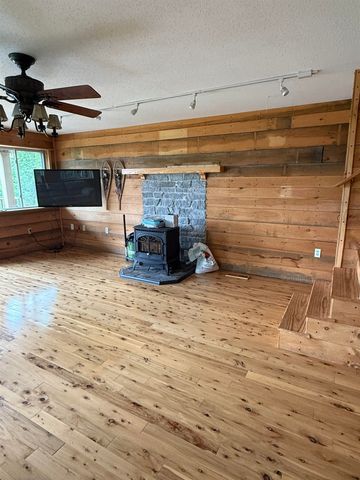 239 Small Road, Brookfield, VT 05036