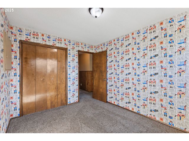 4667 ST PAUL Hwy Ne, St Paul, OR 97137