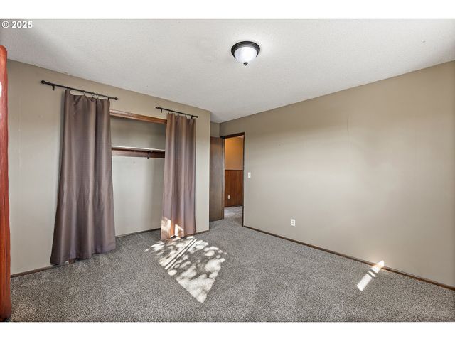 4667 ST PAUL Hwy Ne, St Paul, OR 97137