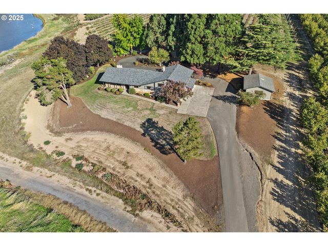 4667 ST PAUL Hwy Ne, St Paul, OR 97137