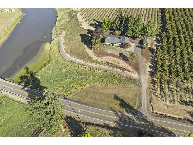 4667 ST PAUL Hwy Ne, St Paul, OR 97137