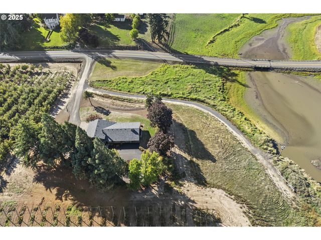 4667 ST PAUL Hwy Ne, St Paul, OR 97137