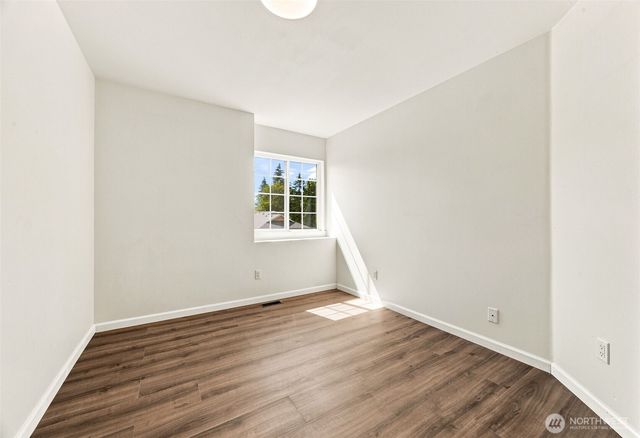 6521 26th ST NE, Tacoma, WA 98422