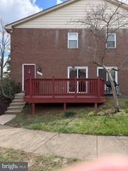 9518 HAGEL CIR #D, Lorton, VA 22079