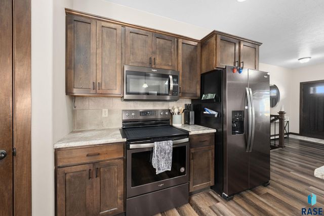 8209 E Willow Leaf St Street, Sioux Falls, SD 57110