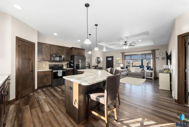 8209 E Willow Leaf St Street, Sioux Falls, SD 57110