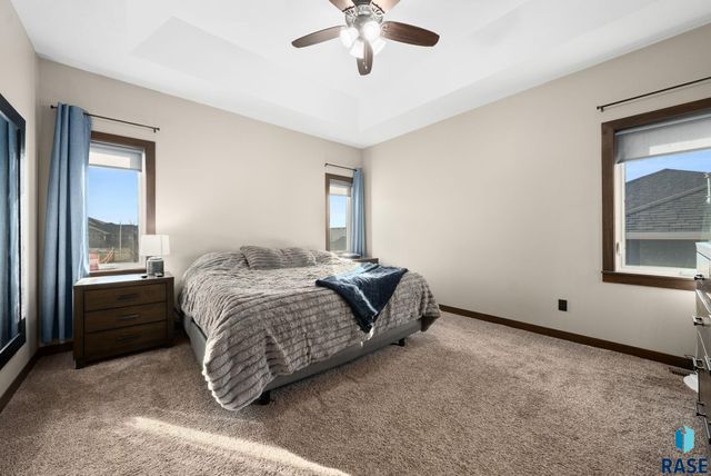 8209 E Willow Leaf St Street, Sioux Falls, SD 57110