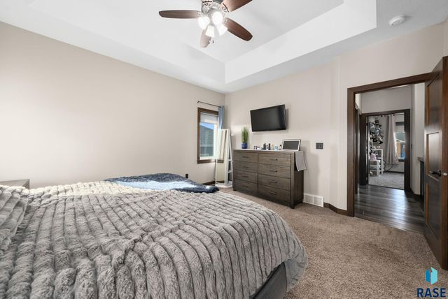 8209 E Willow Leaf St Street, Sioux Falls, SD 57110