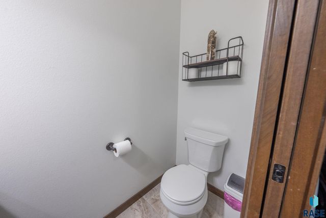 8209 E Willow Leaf St Street, Sioux Falls, SD 57110