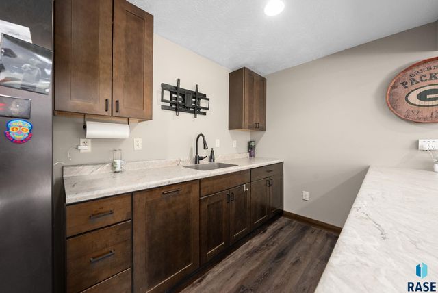 8209 E Willow Leaf St Street, Sioux Falls, SD 57110