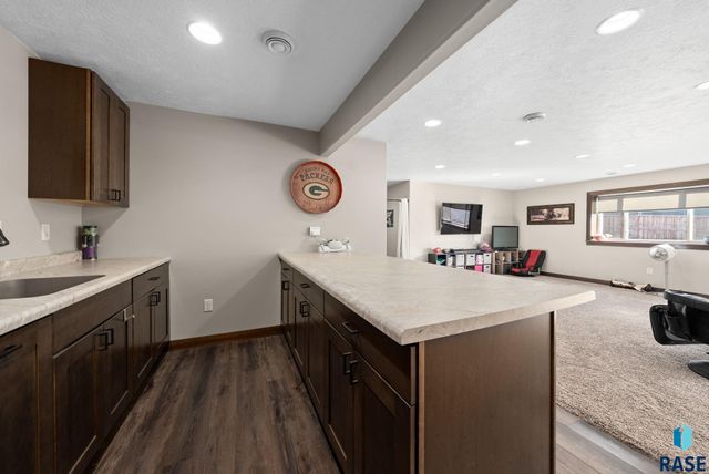 8209 E Willow Leaf St Street, Sioux Falls, SD 57110