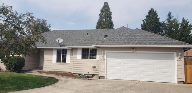 2774 Tyee Court, Grants Pass, OR 97527