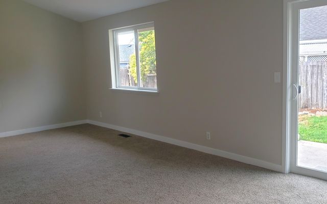 2774 Tyee Court, Grants Pass, OR 97527