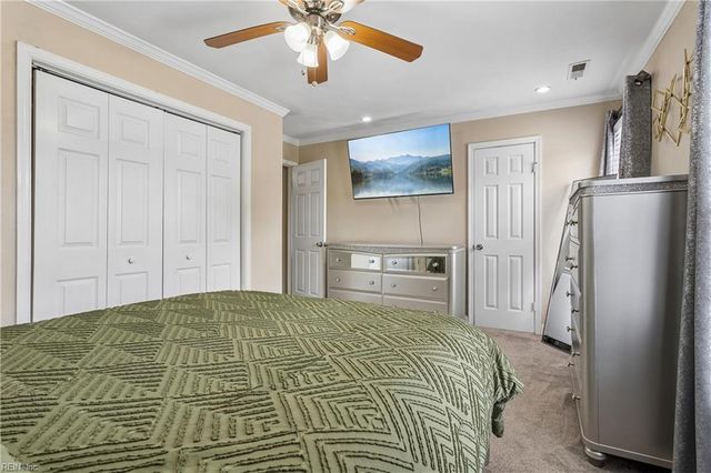 1922 Candlelight DR, Chesapeake, VA 23325