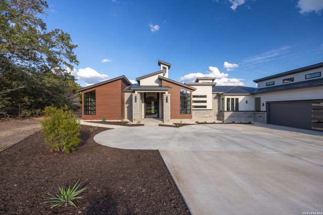 1758 Paradise, Canyon Lake, TX 78133