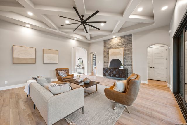 1758 Paradise, Canyon Lake, TX 78133