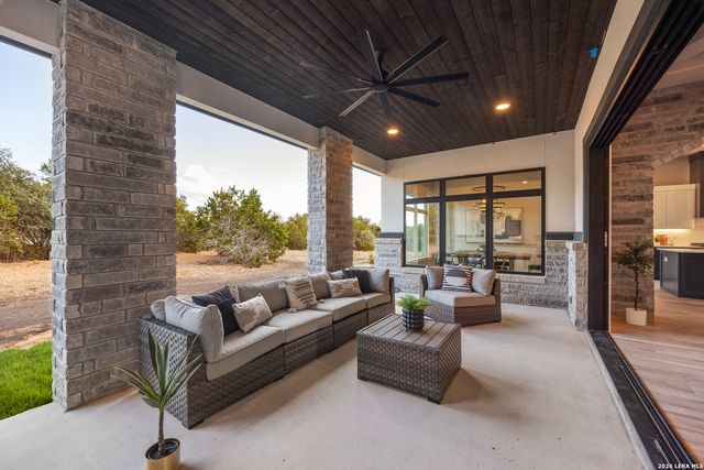 1758 Paradise, Canyon Lake, TX 78133