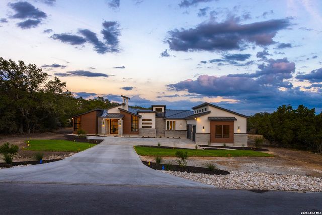 1758 Paradise, Canyon Lake, TX 78133
