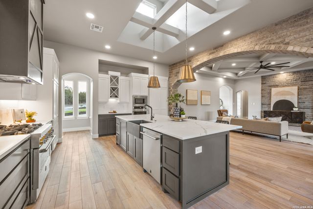 1758 Paradise, Canyon Lake, TX 78133