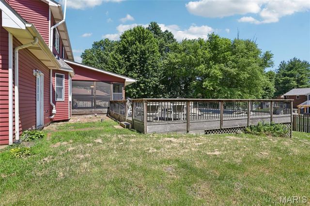 2 Bradford Place, Bethalto, IL 62010