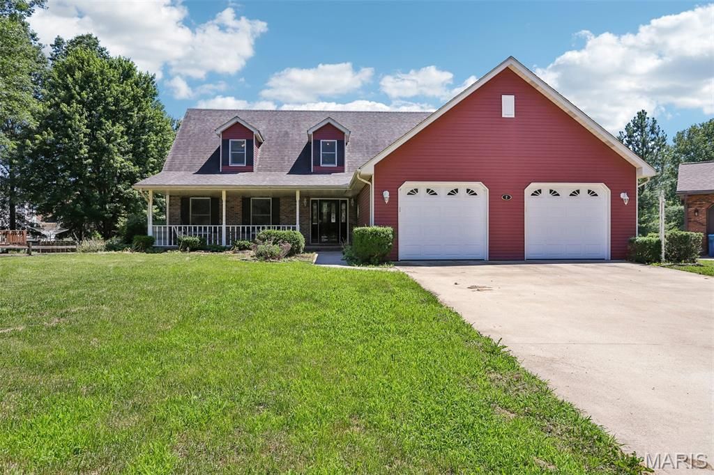 2 Bradford Place, Bethalto, IL 62010
