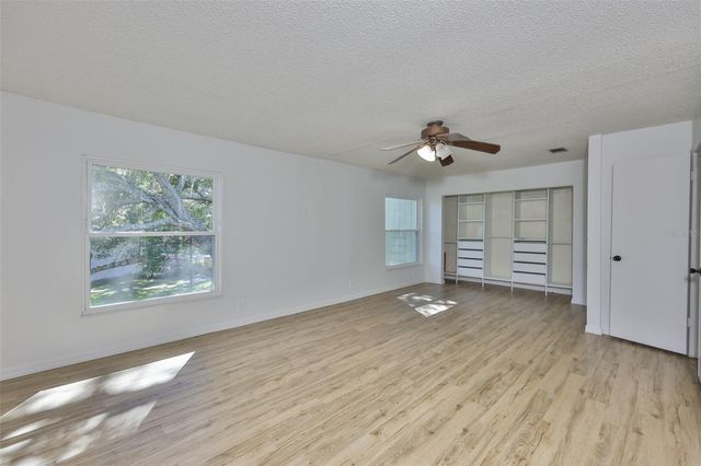 14805 LAKE FOREST DRIVE, Lutz, FL 33559